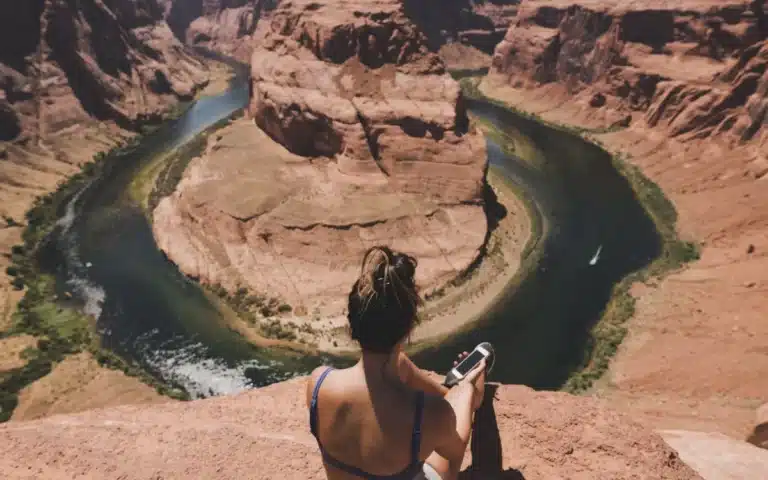 Woman who dropped phone down Grand Canyon while recording