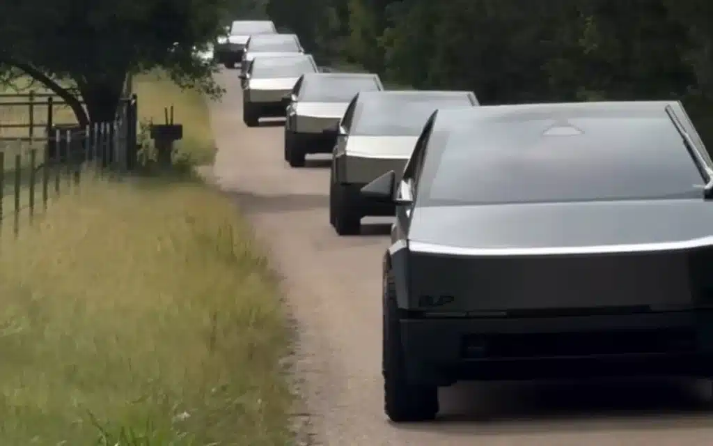 Worlds-largest-gathering-of-Cybertrucks-in-Texas