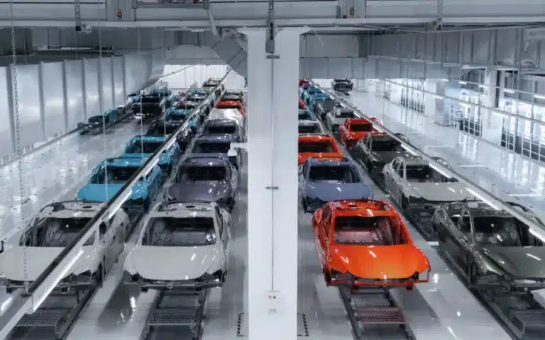 Xiaomi SU7 factory in China is so advanced it's now a tourist trap