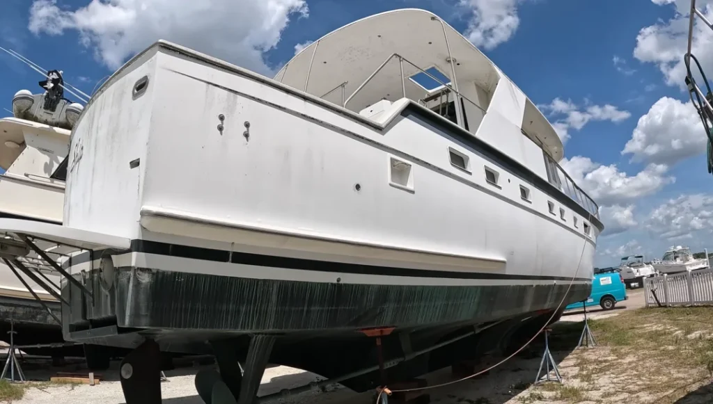 US man buys a 60ft yacht sight unseen for $5,000 and quickly finds out what he's let himself in for after visiting it in person