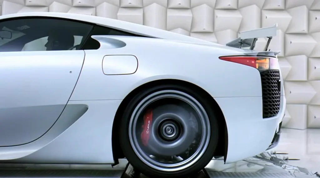 Years ago, Lexus wanted to showcase the exhaust note of the Lexus LFA, and they did so with an interesting experiment