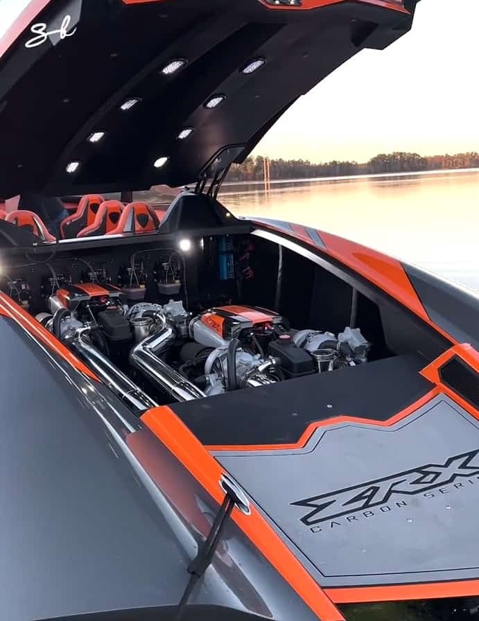 ZRX boat hatch opening