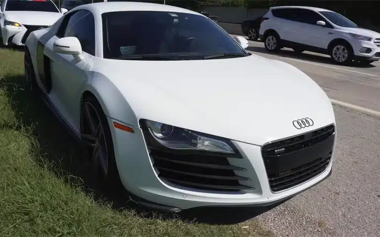 Audi R8 V8 abandoned in Tulsa