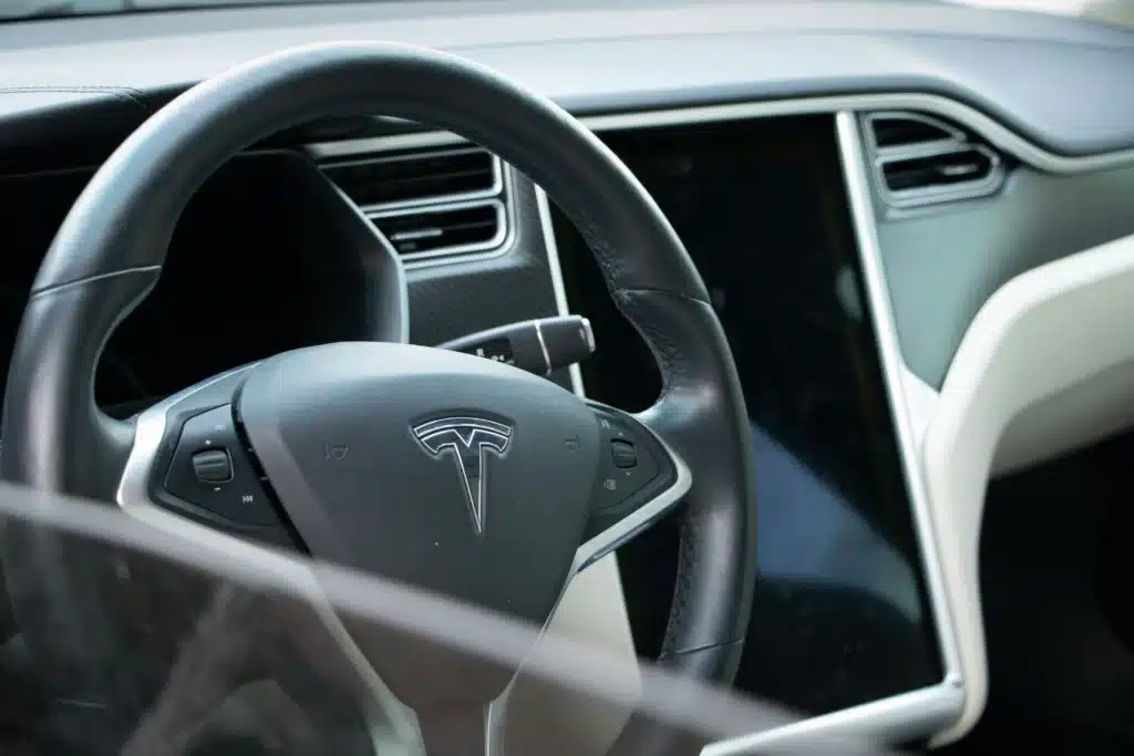 Model S owner took car to Tesla-certified mechanic and was stunned at quote for fixing front control arms