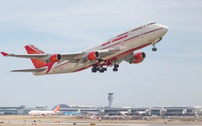 boeing 747 air india wing wave