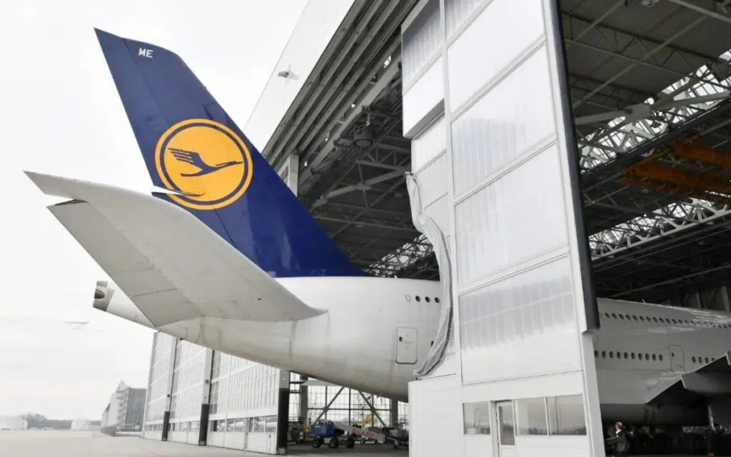 Munich International Airport has hangars that aren’t big enough for Airbus A380s but they came up with a solution