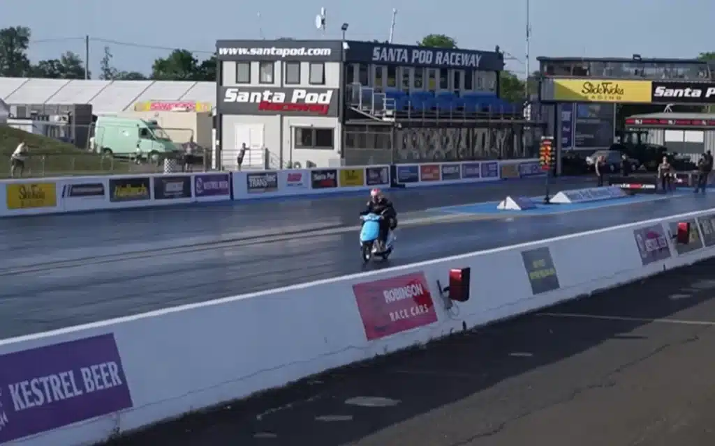 A YouTuber tried to ride a $2,600 AliExpress Honda vision moped 425 miles from London to Edinburgh and against all odds, it actually made it