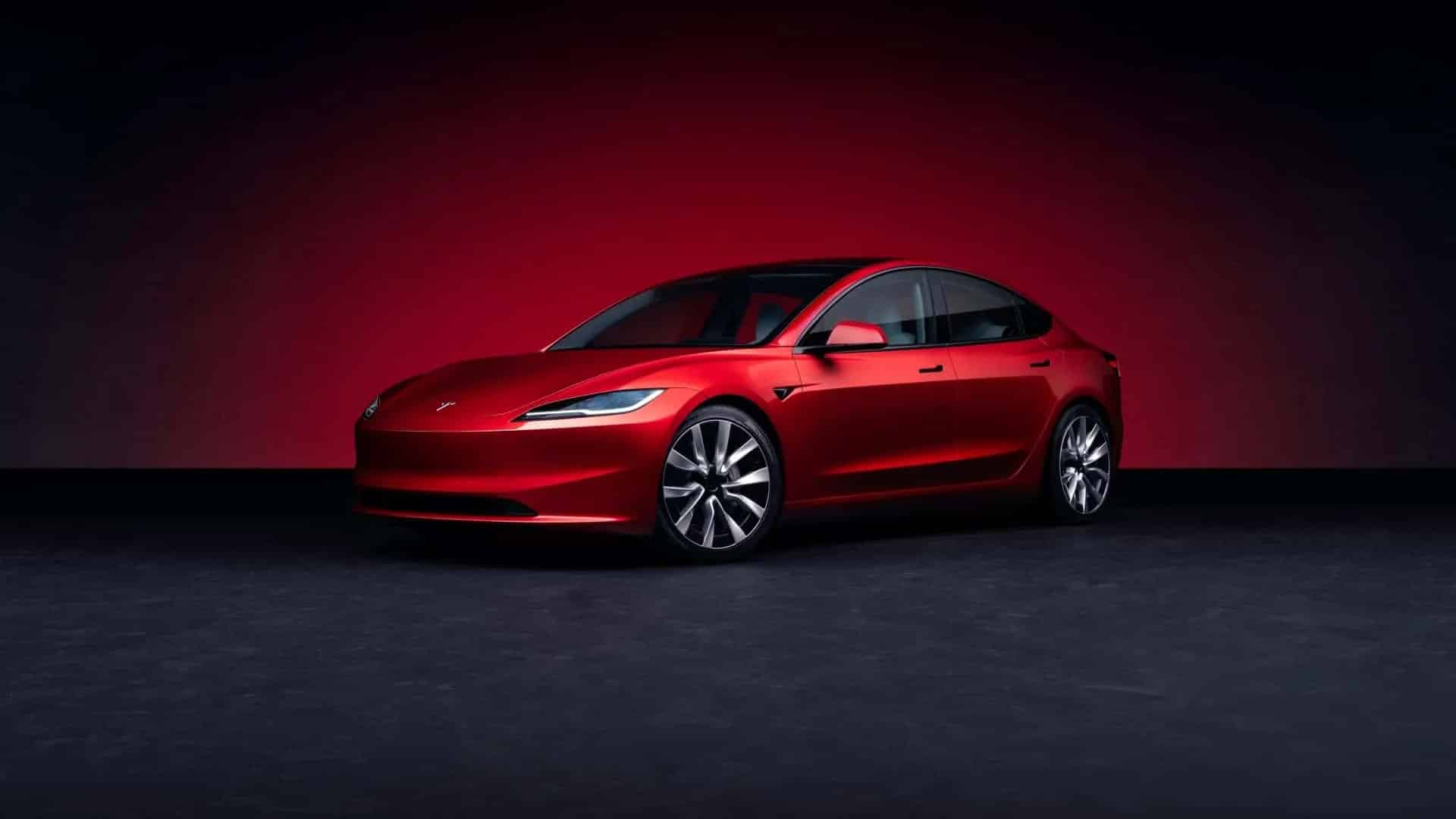 Tesla enthüllt das neue Model 3 mit der ersten großen