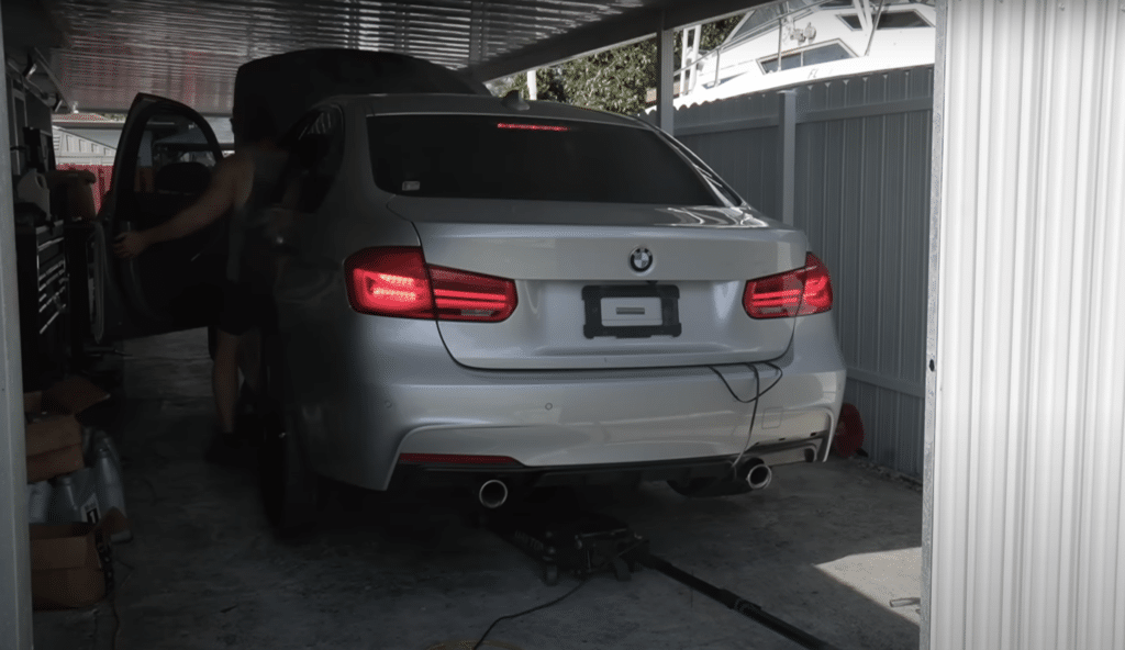 American who bought cheapest BMW 340i he could find in the country found why it was a terrible idea