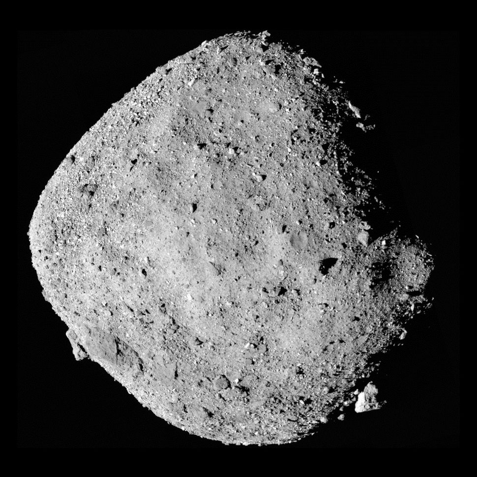 The capsule continued samples from asteroid Bennu