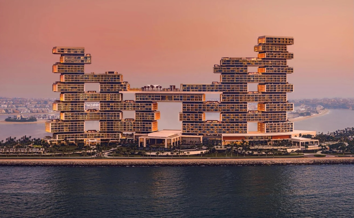 World's most expensive hotel suite costs $100,000-a-night and this is what makes it so special