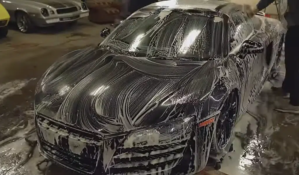 Audi R8 compared to Iron Man's personal car abandoned for 5 years was transformed in seconds