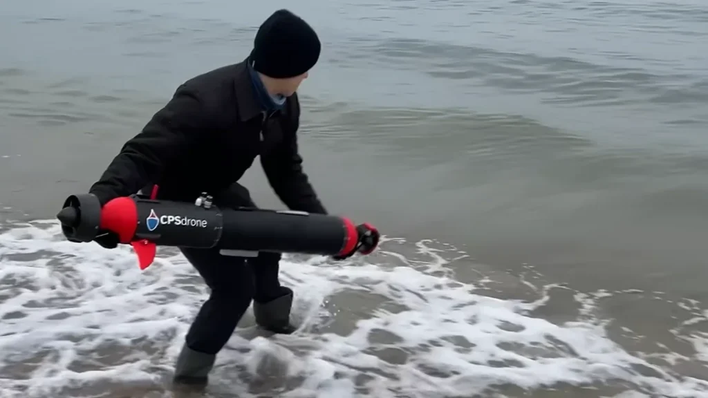 Engineers built a DIY submarine that can navigate underwater without GPS, using clever design choices and a few smart shortcuts to make autonomy possible