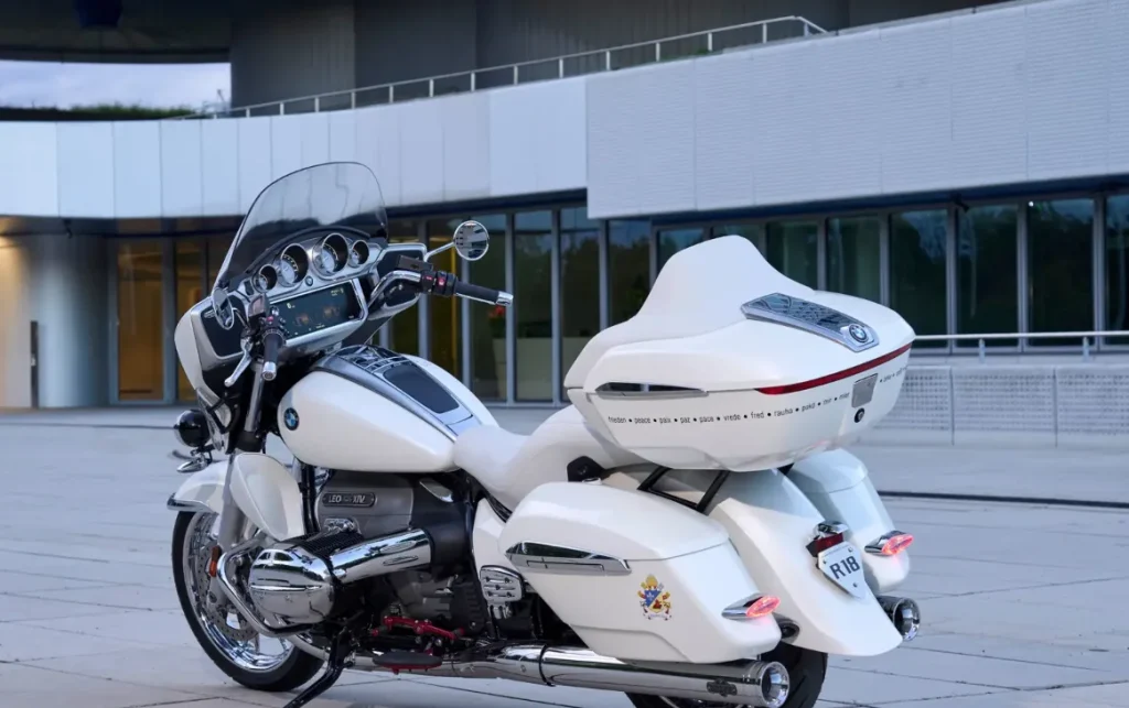 Pope’s blessing turns BMW R 18 Transcontinental into a $182,000 charity bike