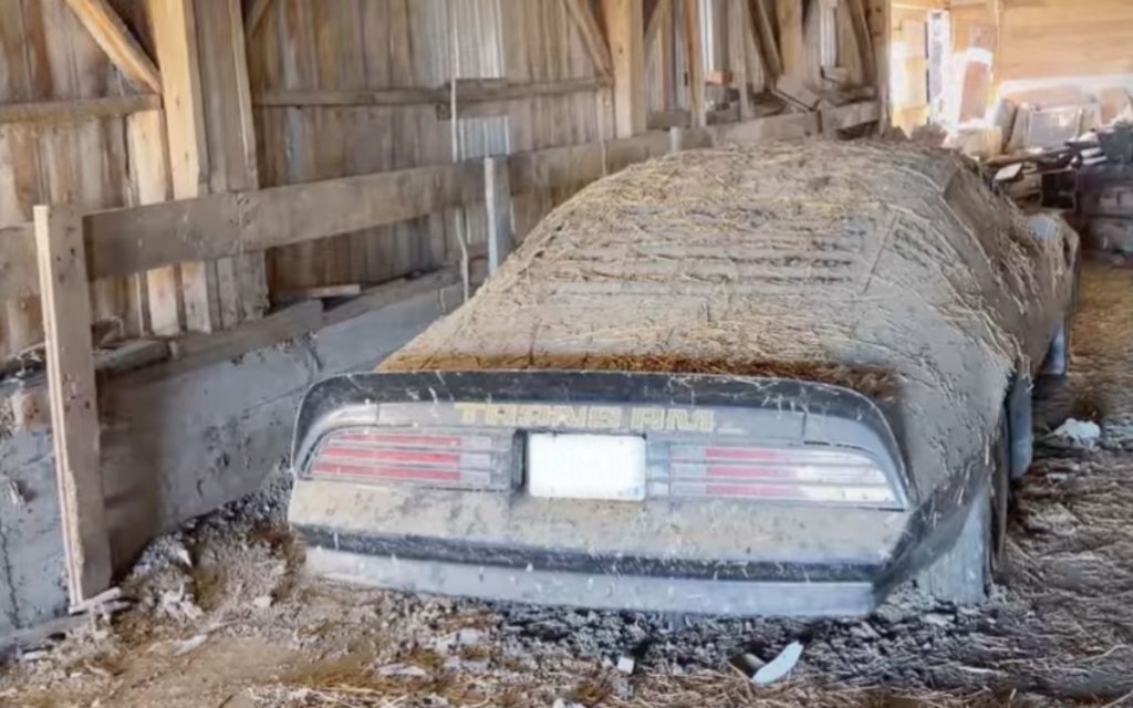 Barn untouched for 34 years hides a filthy secret, revealing a Pontiac made famous in an American classic