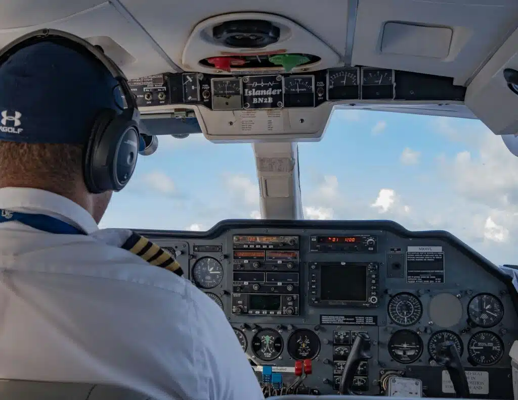 Airline reveals why pilots don’t have beards