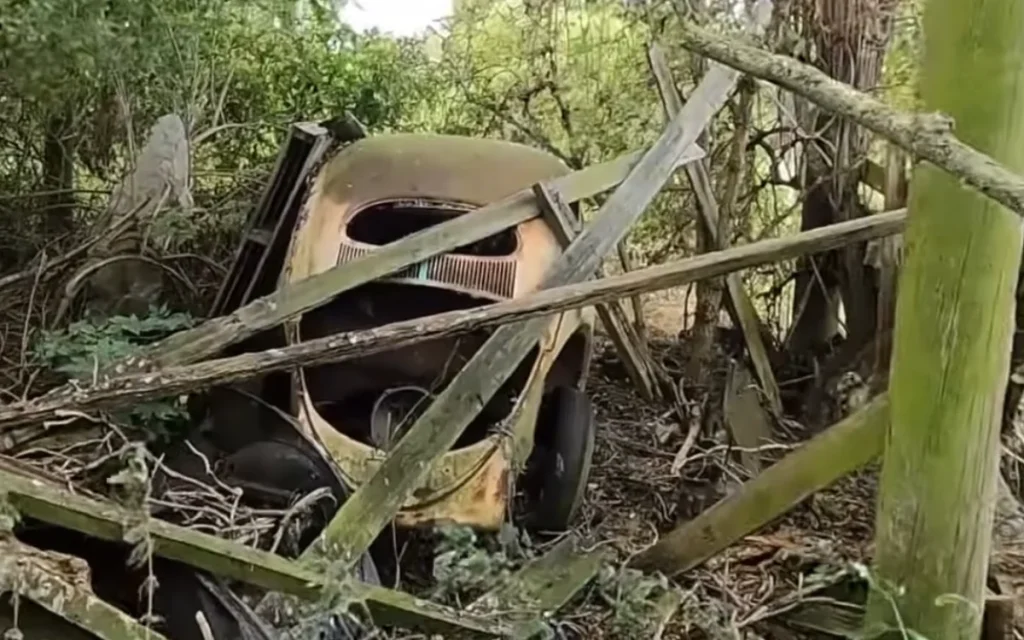 An urban explorer out in the UK discovered four abandoned Volkswagen Beetles, one of which was a super-rare find