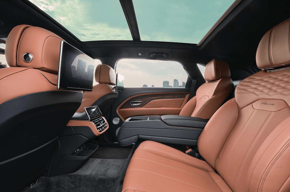 Bentley Bentayga EWB interior