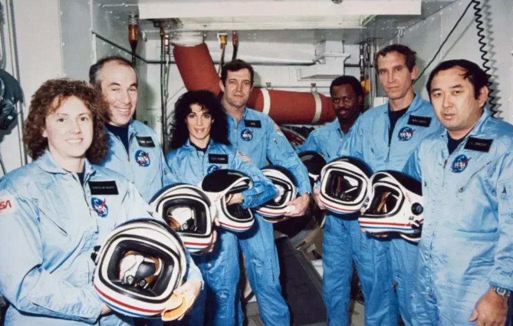 A team of divers looking for the wreckage of a World War II-era plane in the Bermuda Triangle ended up discovering a completely unexpected, unrelated artefact