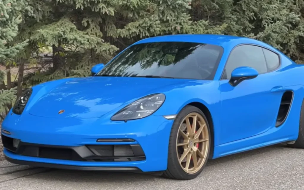 Man explains why he chooses to drive 2024 Porsche Cayman GTS 4.0 instead of a 911
