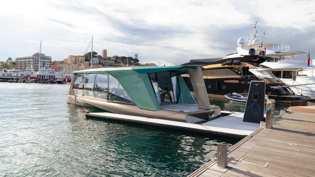 BMW 'The Icon' is the world's first all-glass flying yacht