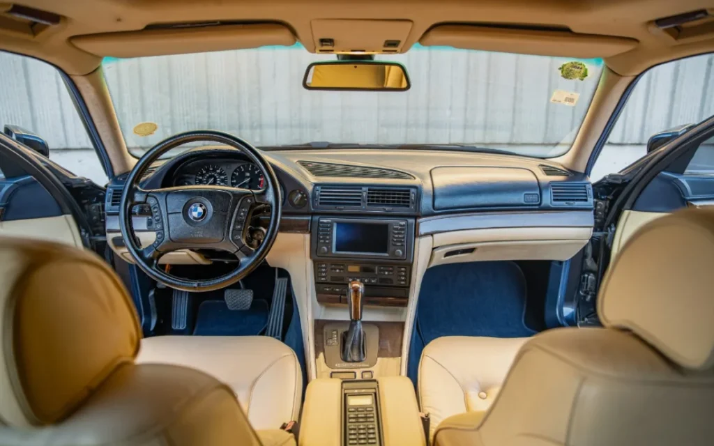 A rare 1999 BMW L7 has resurfaced in the US, and it's packed with neat nostalgic features, including its very own VHS player