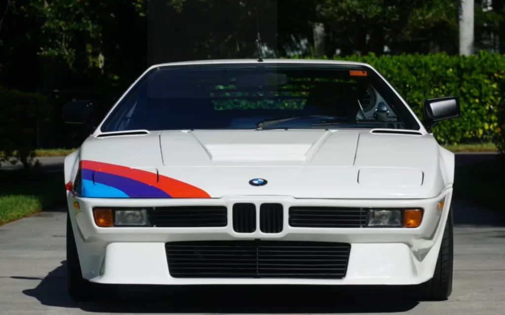 It’s not every day you get the chance to snap up a piece of automotive history, but next month the ‘trophy’ BMW M1 that was given to F1 champ Niki Lauda is going under the hammer.