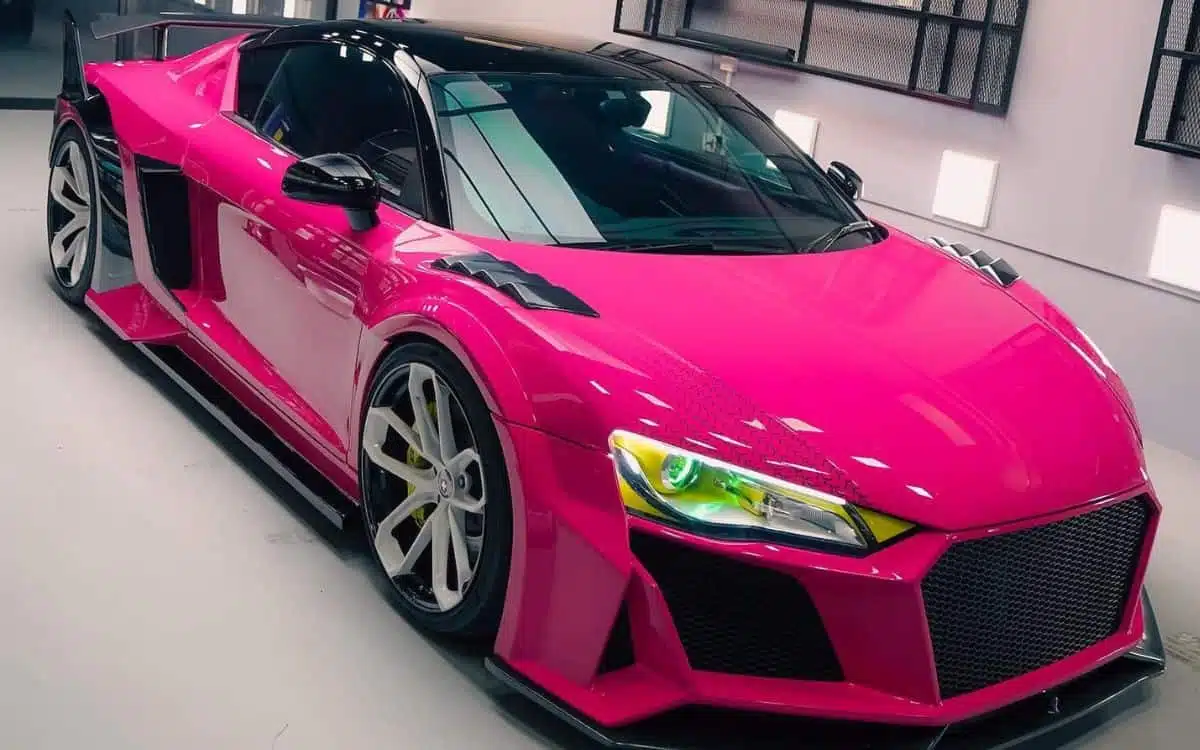 Bright pink Audi R8
