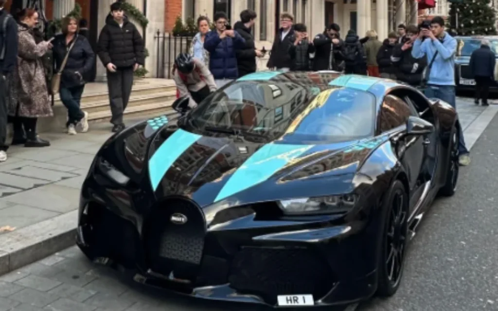 A rare sight in London: a one-off Bugatti Chiron Super Sport ‘Le Diamant Nior’ spotted alongside its owner’s matching Jacob & Co Bugatti watch
