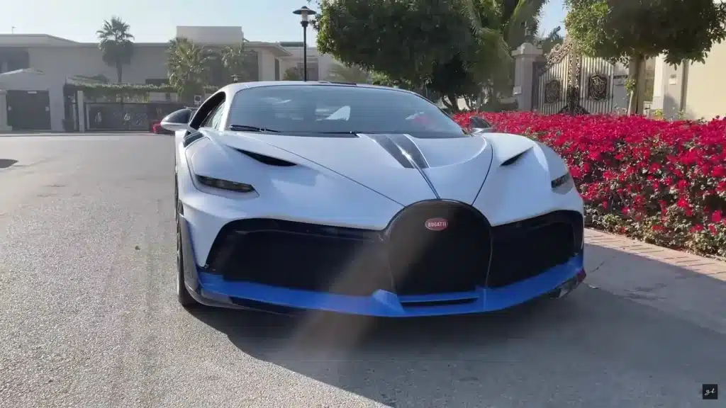 supercar blondie bugatti divo