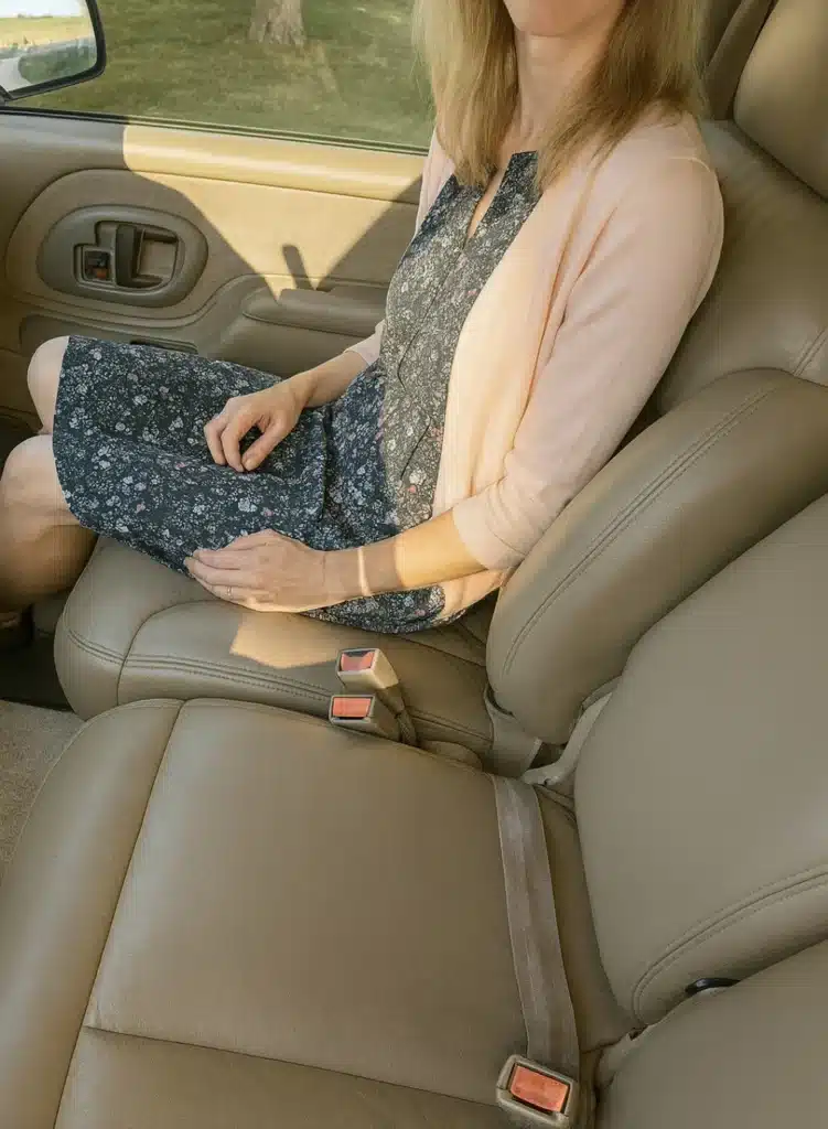 Detroit detailing shop owner goes viral for loving his 1998 Chevrolet Suburban SUV front bench seat