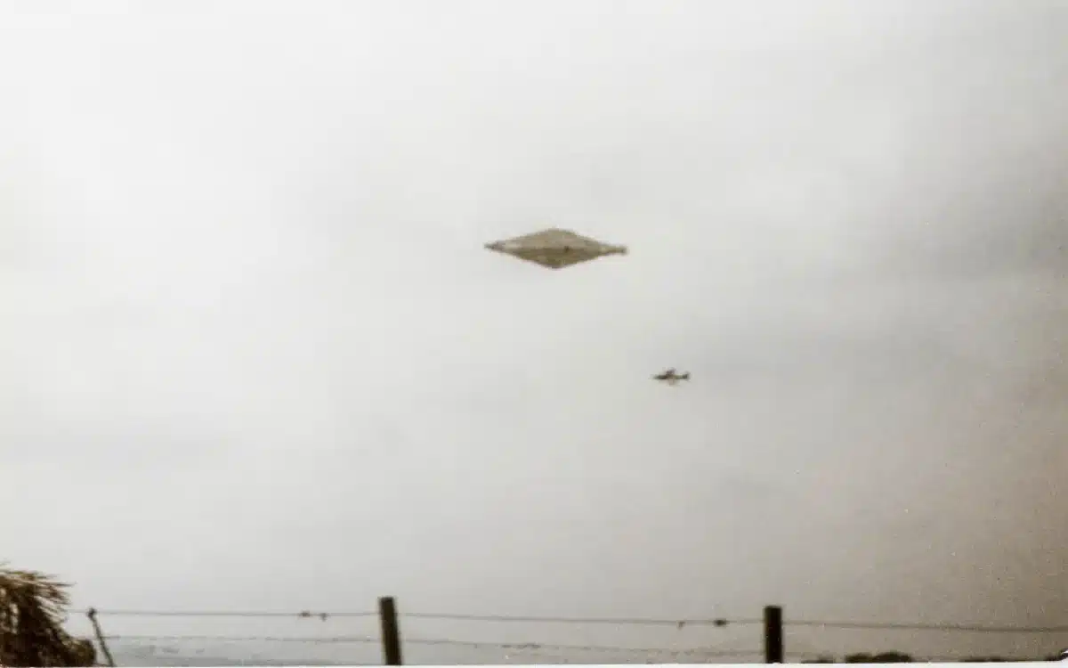 ‘Clearest UFO photo’ ever taken was hidden from public for three decades