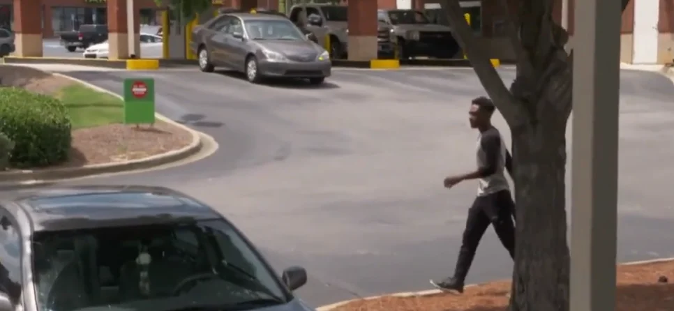 Alabama college student walks 20 miles to his first day of work and his boss gives him a free car
