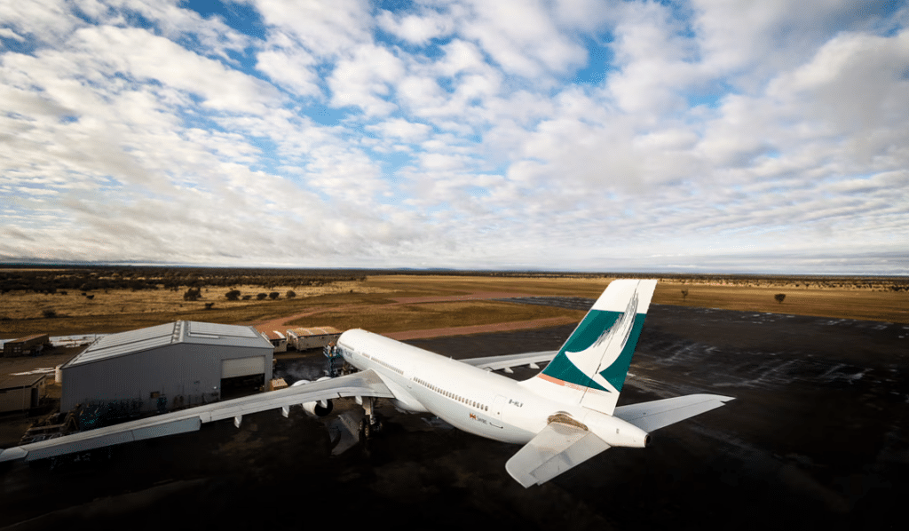 Airline retrieves final plane from Australian desert