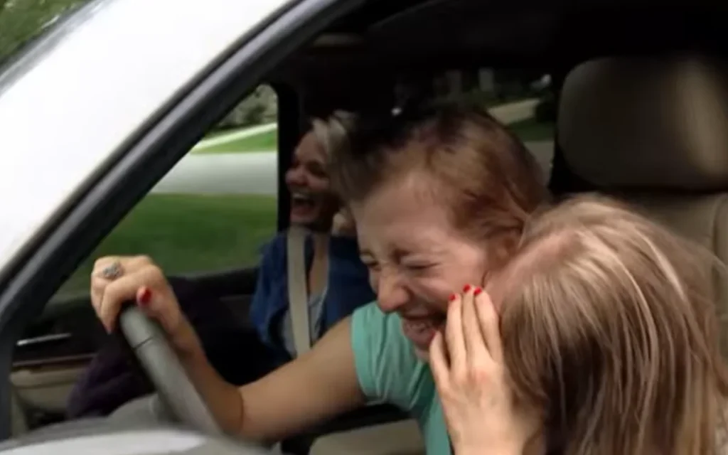 Minnesota conjoined twins Abby and Brittany Hensel explain how they drive a car