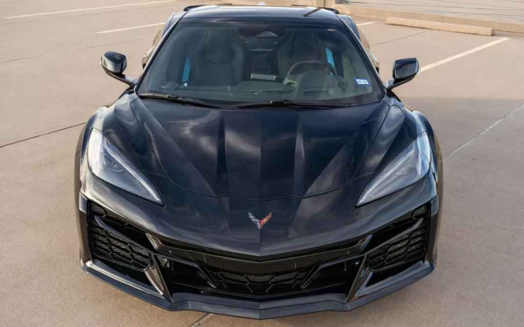 A man tried to sell his ‘incredibly special’ 2025 Chevrolet Corvette E-Ray 2LZ after an ‘unforgettable’ seven months of ownership, but no one was keen on snapping it up