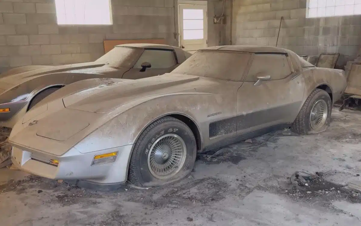 Corvette with ‘lowest mileage in the world’ receives first wash since 1982 – and it’s automotive ASMR