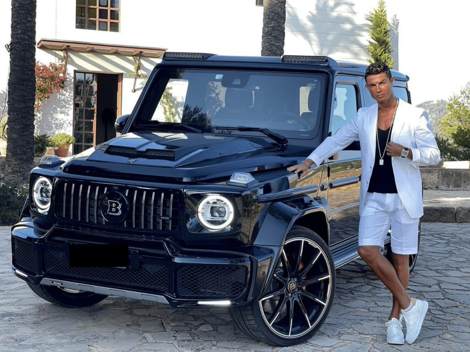 cristiano ronaldo jeep