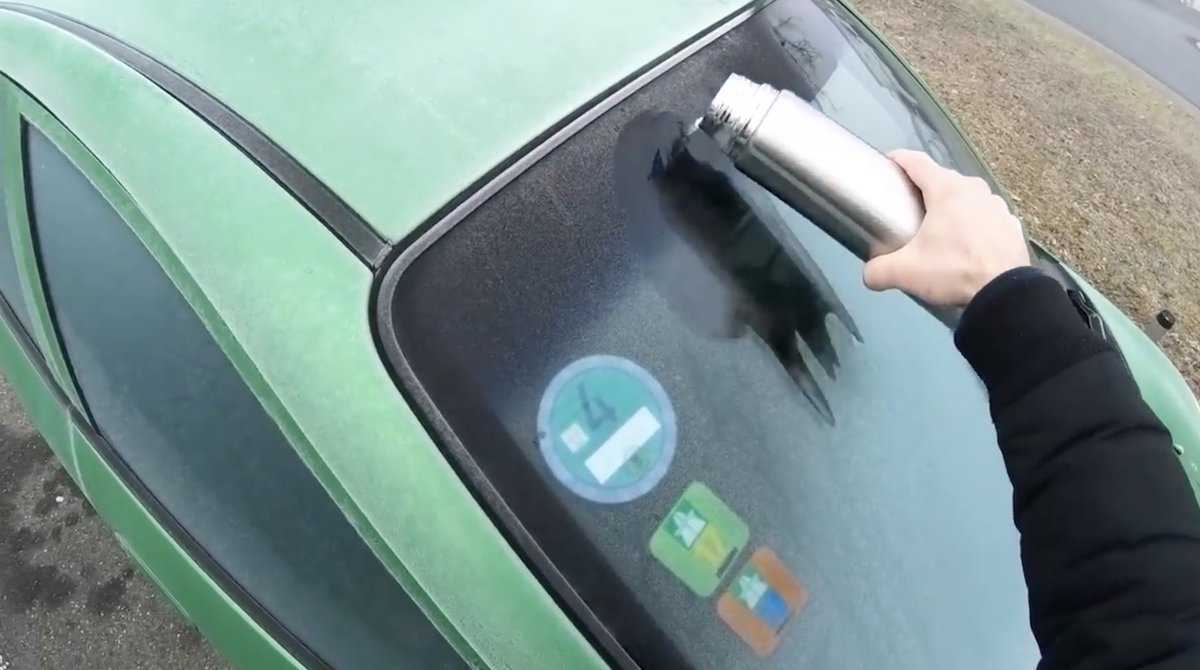 Using hot water to defrost your windshield