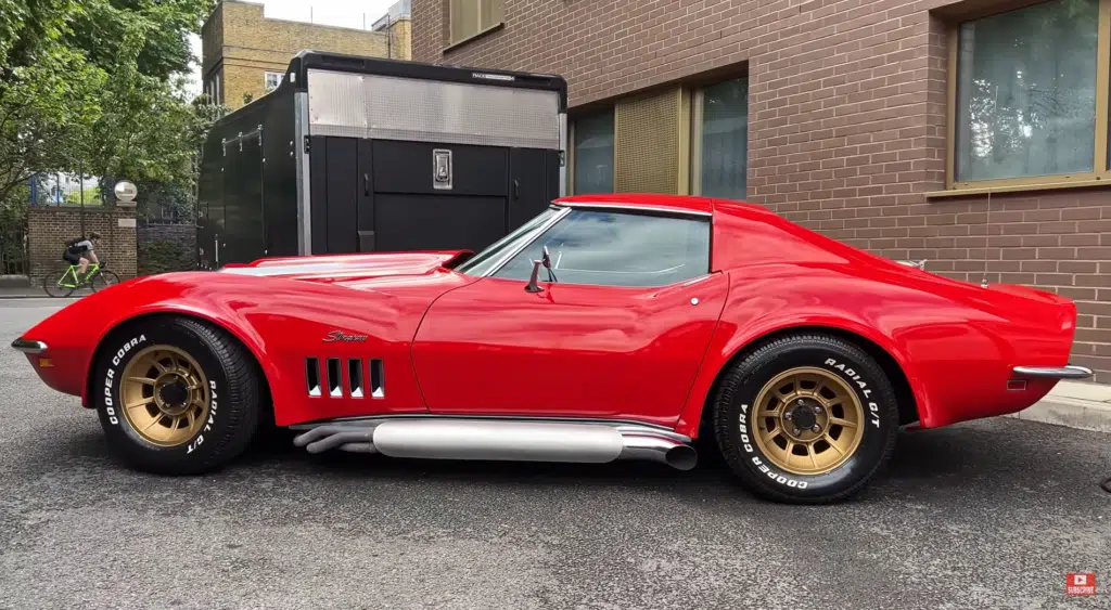 stunning and rare London-based Corvette Stingray had a satisfying detailing job