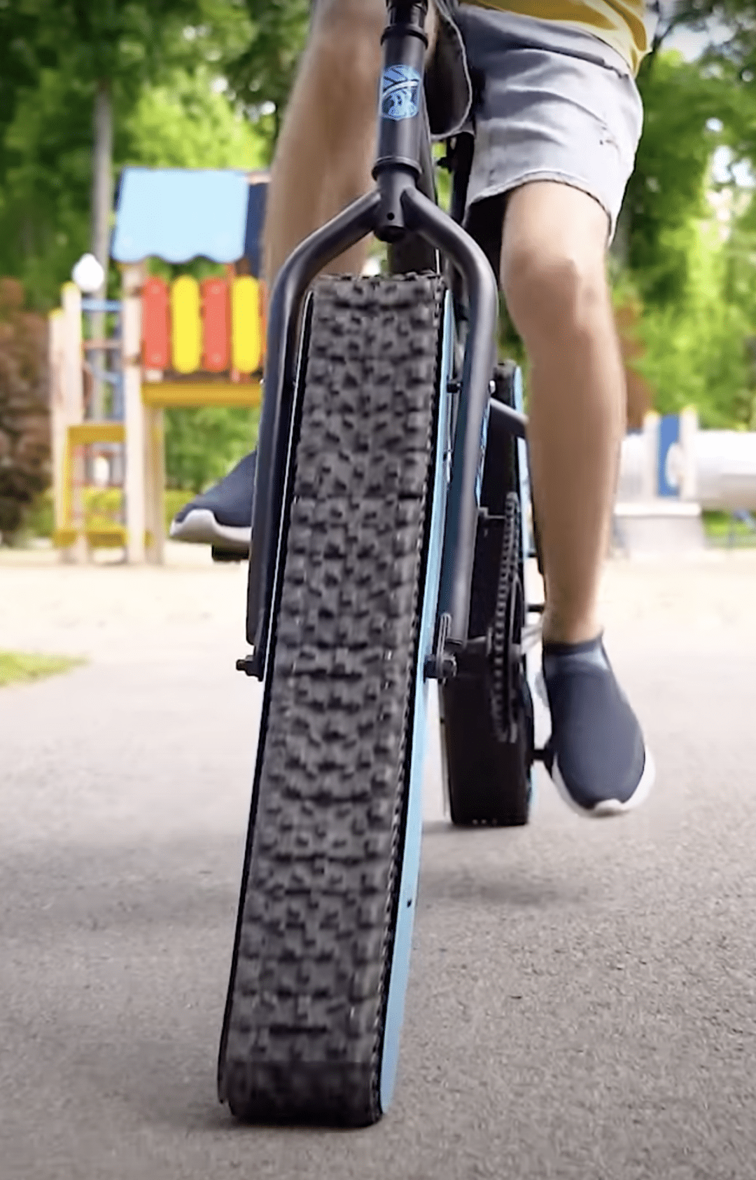 Wheel Less This guy just built a wheelless bike and it actually works