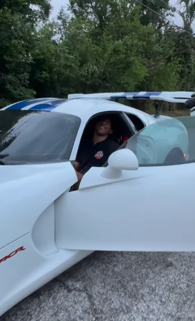Heartwarming moment as US dad gets the Dodge Viper delivered that he always promised his daughter
