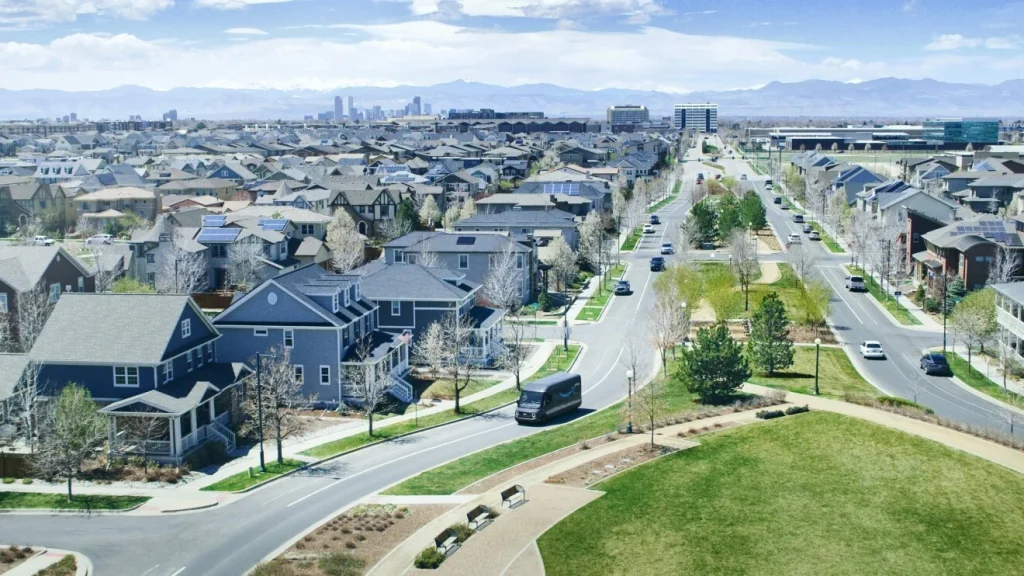 Amazon delivery fleet adopts white-noise reverse alarms that cut noise pollution for cities