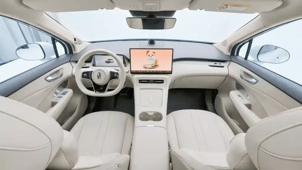 New Huawei Shangjie H5 SUV racks up 50k pre‑orders within 18 hours in China
