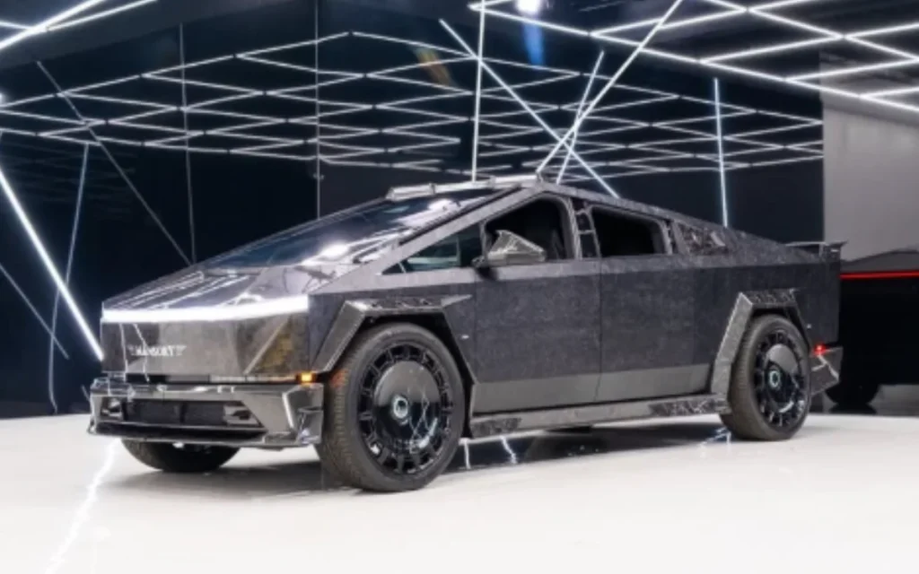 Take a look at the latest head-turning creation from Mansory: the Elongation Tesla Cybertruck, which looks like it came straight out of Halo