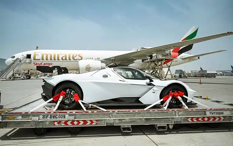 A pink Porsche GT3 RS was seen receiving car transport on an Emirates A380, joining other supercars flying with the luxury airline across the globe