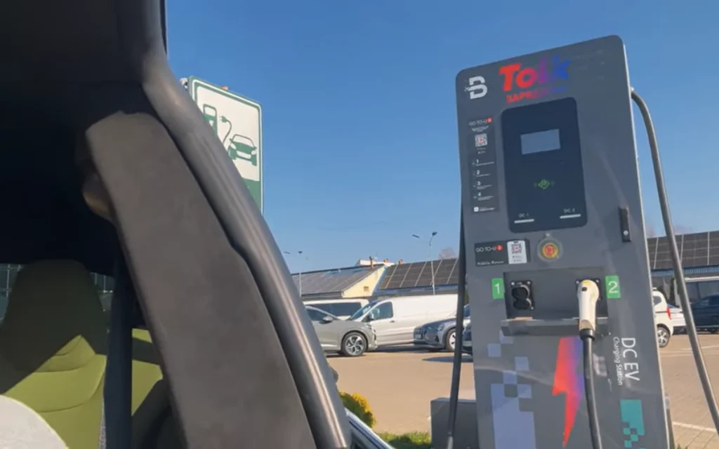 If you’ve ever wondered how long EV batteries last, this Tesla Model S range test has the answer.