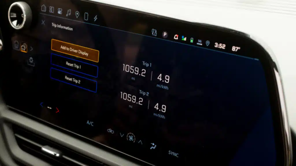 GM engineers manage to get 1,059 miles out of Chevy Silverado EV pickup truck from a single charge