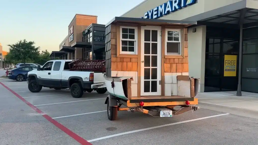 camper on free trailer without spending money