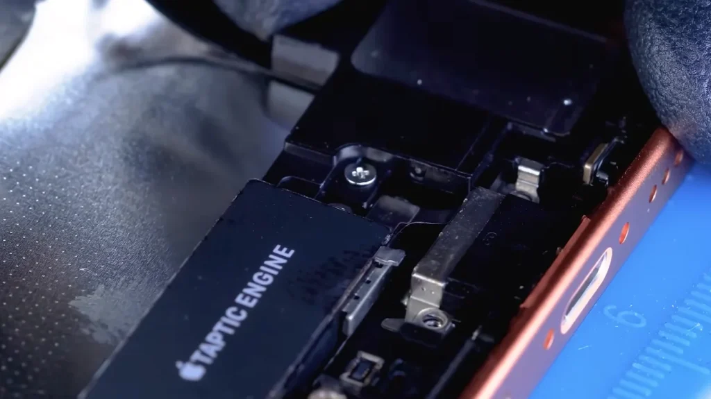 Man tries converting a cheap iPhone XR into an iPhone 17 Pro to see if it's actually usable